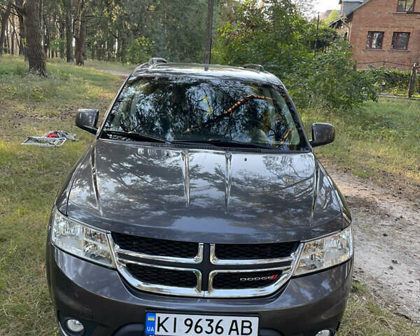 Серый Додж Джорни, объемом двигателя 3.6 л и пробегом 115 тыс. км за 15500 $, фото 1 на Automoto.ua