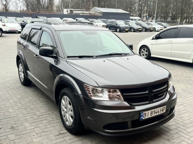 Серый Додж Джорни, объемом двигателя 2.4 л и пробегом 180 тыс. км за 8800 $, фото 1 на Automoto.ua