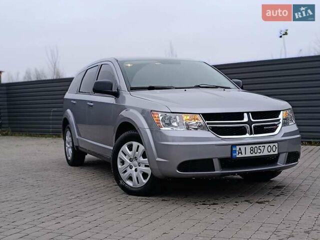 Серый Додж Джорни, объемом двигателя 2.36 л и пробегом 144 тыс. км за 9700 $, фото 1 на Automoto.ua