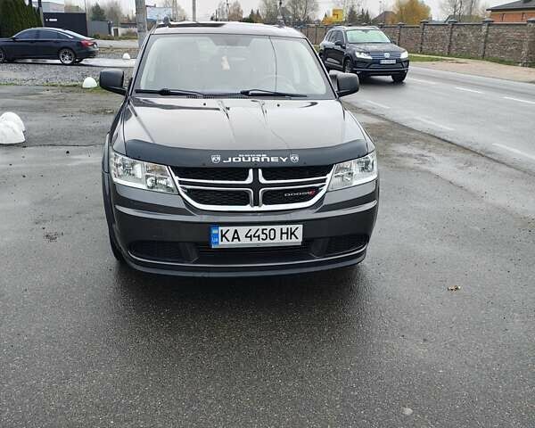 Серый Додж Джорни, объемом двигателя 2.36 л и пробегом 134 тыс. км за 10600 $, фото 1 на Automoto.ua