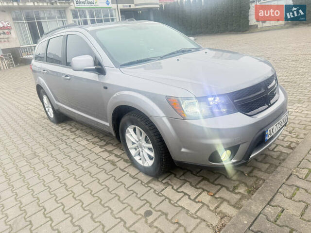 Серый Додж Джорни, объемом двигателя 3.6 л и пробегом 156 тыс. км за 13550 $, фото 1 на Automoto.ua