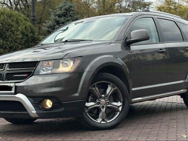 Серый Додж Джорни, объемом двигателя 3.6 л и пробегом 201 тыс. км за 12000 $, фото 1 на Automoto.ua