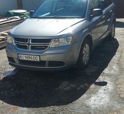 Серый Додж Джорни, объемом двигателя 2.4 л и пробегом 230 тыс. км за 9999 $, фото 1 на Automoto.ua