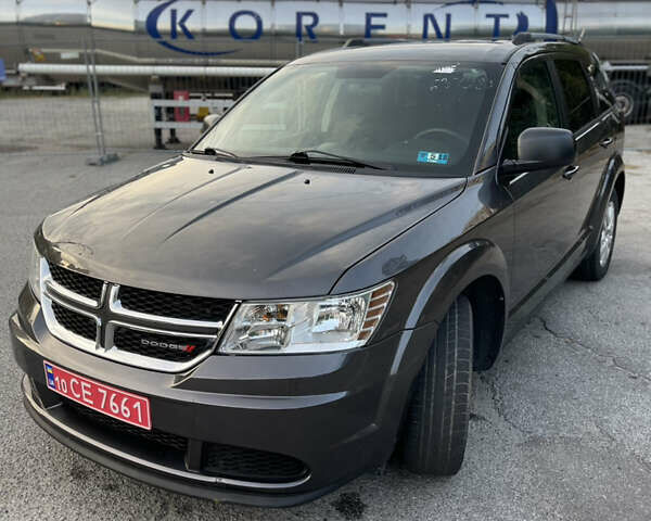 Серый Додж Джорни, объемом двигателя 2.4 л и пробегом 241 тыс. км за 8500 $, фото 1 на Automoto.ua