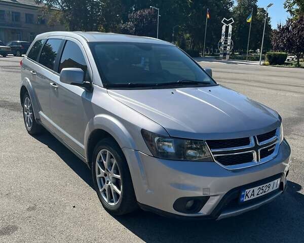Додж Джорни 2017 в Борисполе на Automoto.ua Серый Додж Джорни, объемом двигателя 3.6 л и пробегом 178 тыс. км за 13200 $, фото 1 на Automoto.ua