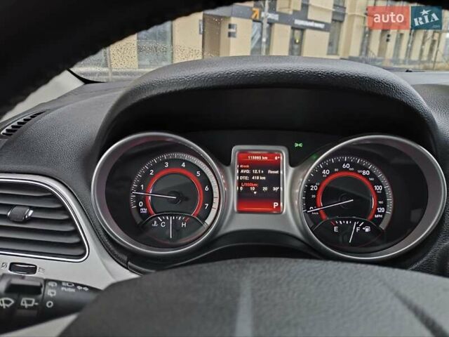 Серый Додж Джорни, объемом двигателя 2.36 л и пробегом 116 тыс. км за 10800 $, фото 1 на Automoto.ua