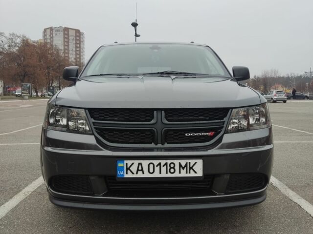 Сірий Додж Джорні, об'ємом двигуна 2.4 л та пробігом 142 тис. км за 13300 $, фото 1 на Automoto.ua