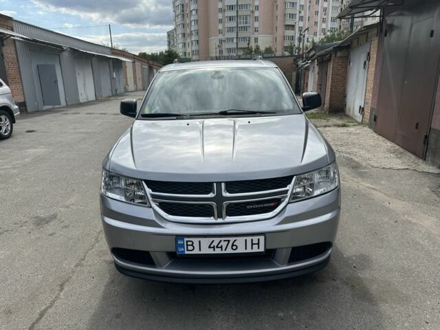 Серый Додж Джорни, объемом двигателя 2.4 л и пробегом 62 тыс. км за 11800 $, фото 1 на Automoto.ua