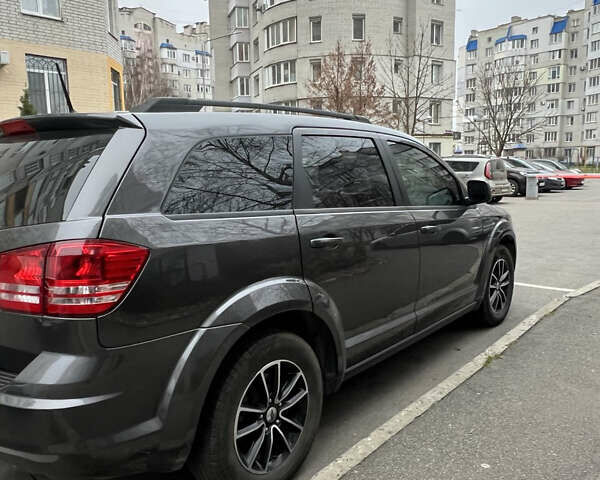 Серый Додж Джорни, объемом двигателя 2.36 л и пробегом 168 тыс. км за 12000 $, фото 1 на Automoto.ua