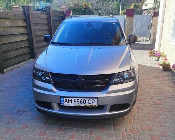 Сірий Додж Джорні, об'ємом двигуна 2.36 л та пробігом 54 тис. км за 14500 $, фото 1 на Automoto.ua