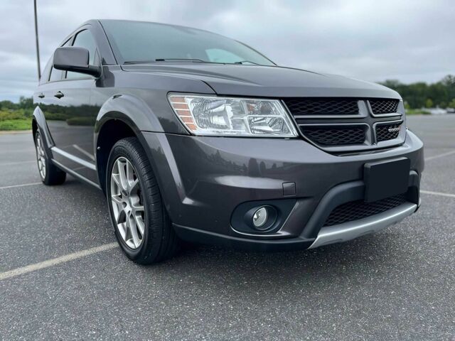 Серый Додж Джорни, объемом двигателя 3.6 л и пробегом 36 тыс. км за 8800 $, фото 1 на Automoto.ua