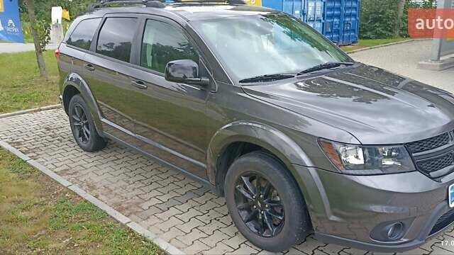 Сірий Додж Джорні, об'ємом двигуна 2.36 л та пробігом 146 тис. км за 14989 $, фото 1 на Automoto.ua
