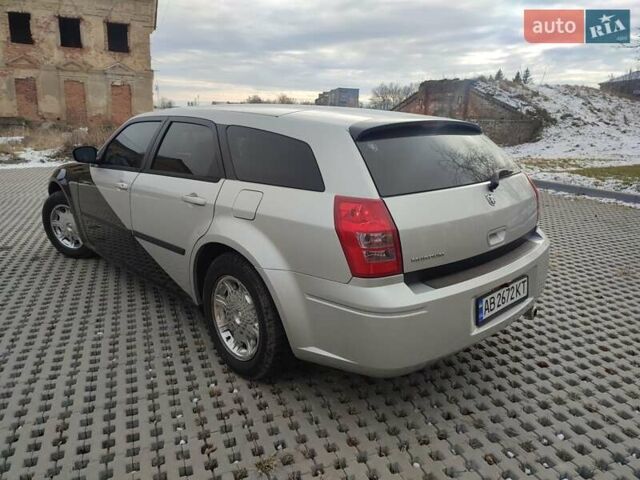 Белый Додж Магнум, объемом двигателя 2.74 л и пробегом 299 тыс. км за 8777 $, фото 1 на Automoto.ua