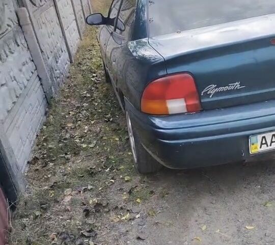 Зеленый Додж Неон, объемом двигателя 2 л и пробегом 400 тыс. км за 1241 $, фото 1 на Automoto.ua