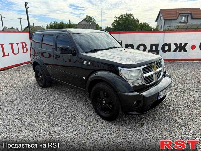 Чорний Додж Nitro, об'ємом двигуна 3.7 л та пробігом 235 тис. км за 12500 $, фото 1 на Automoto.ua