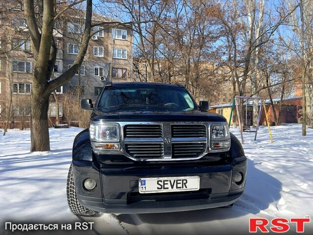 Черный Додж Нитро, объемом двигателя 37 л и пробегом 96 тыс. км за 9800 $, фото 1 на Automoto.ua