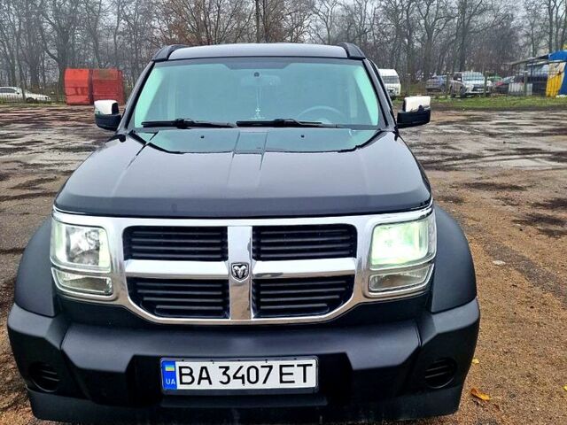 Чорний Додж Nitro, об'ємом двигуна 3.7 л та пробігом 248 тис. км за 8500 $, фото 1 на Automoto.ua