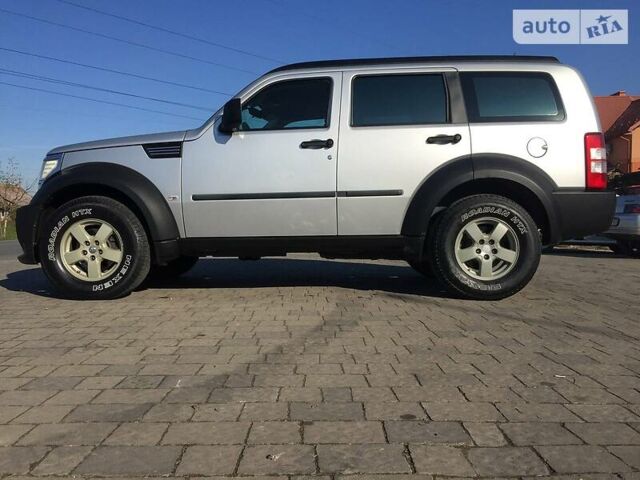 Сірий Додж Nitro, об'ємом двигуна 2.8 л та пробігом 220 тис. км за 7950 $, фото 1 на Automoto.ua