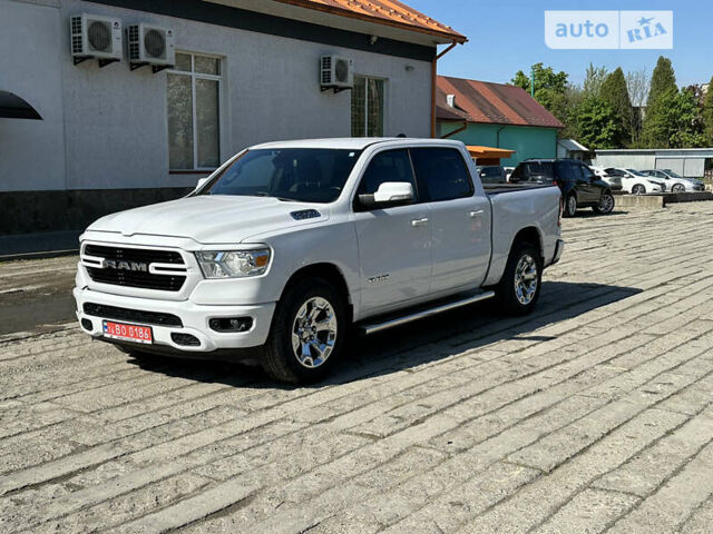 Білий Додж RAM, об'ємом двигуна 5.7 л та пробігом 171 тис. км за 39800 $, фото 1 на Automoto.ua