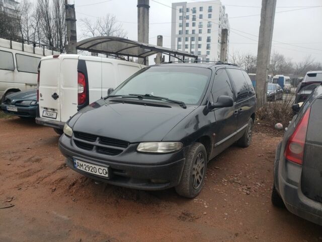 Чорний Додж RAM, об'ємом двигуна 2 л та пробігом 299 тис. км за 2800 $, фото 1 на Automoto.ua