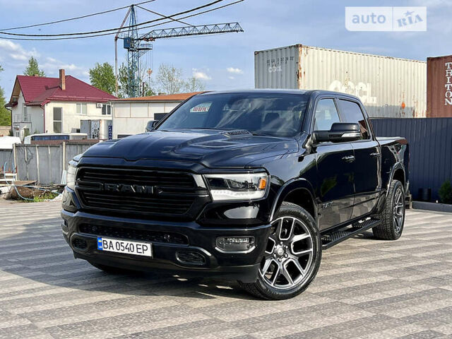 Чорний Додж RAM, об'ємом двигуна 5.7 л та пробігом 31 тис. км за 54000 $, фото 1 на Automoto.ua