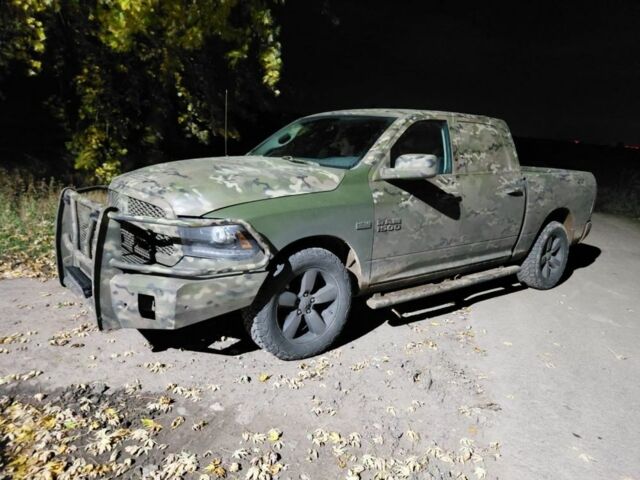 Додж РАМ, объемом двигателя 5.7 л и пробегом 150 тыс. км за 297 $, фото 1 на Automoto.ua