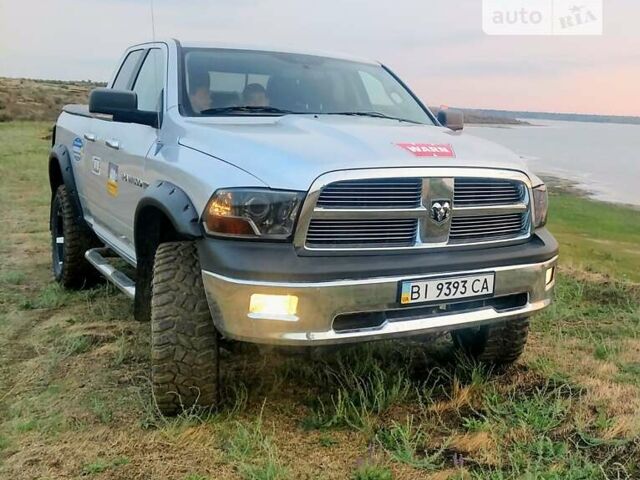 Сірий Додж RAM, об'ємом двигуна 5.7 л та пробігом 107 тис. км за 21000 $, фото 1 на Automoto.ua