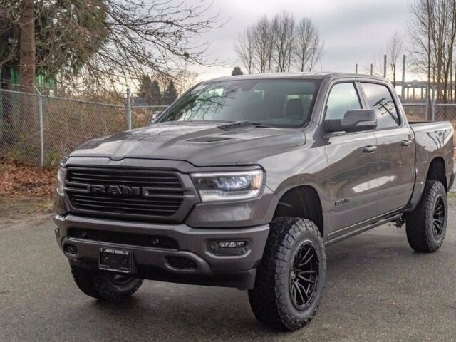 Сірий Додж RAM, об'ємом двигуна 5.7 л та пробігом 0 тис. км за 87000 $, фото 1 на Automoto.ua