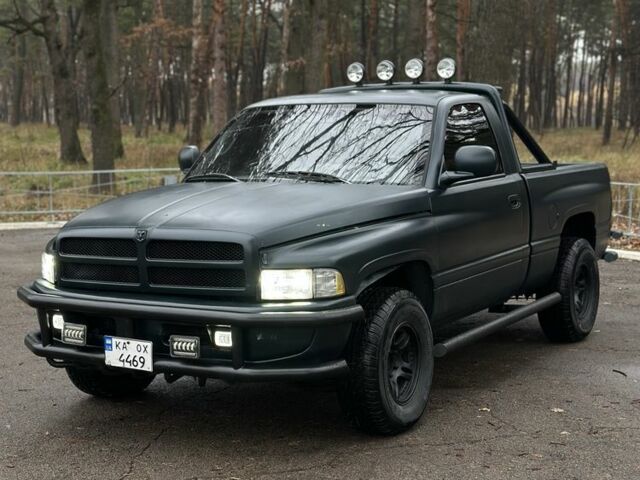 Зелений Додж RAM, об'ємом двигуна 3.9 л та пробігом 340 тис. км за 6300 $, фото 1 на Automoto.ua