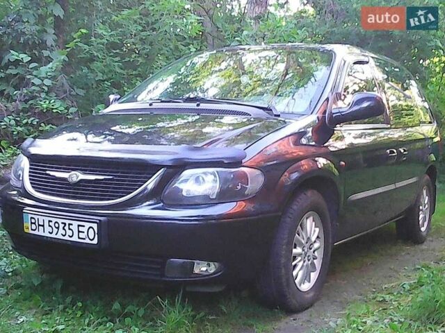 Чорний Додж Ram Van, об'ємом двигуна 2.5 л та пробігом 398 тис. км за 4000 $, фото 1 на Automoto.ua