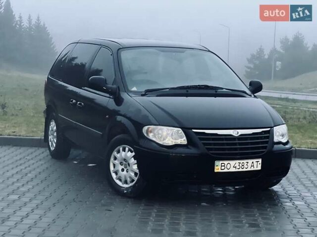 Чорний Додж Ram Van, об'ємом двигуна 2.5 л та пробігом 280 тис. км за 3999 $, фото 1 на Automoto.ua
