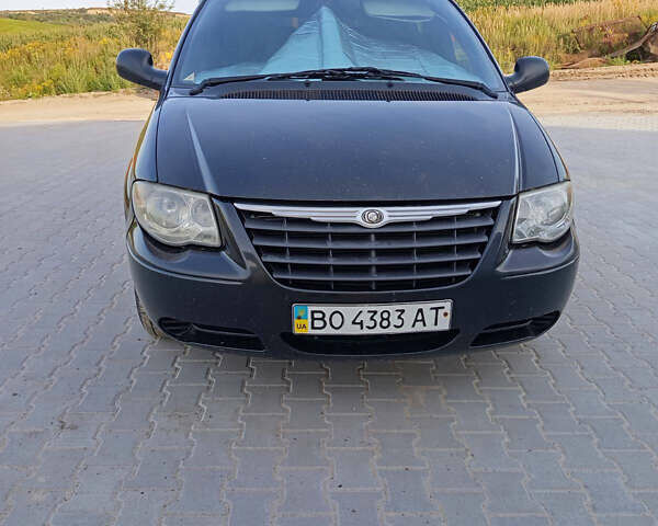 Черный Додж Рам Ван, объемом двигателя 2.5 л и пробегом 280 тыс. км за 5499 $, фото 1 на Automoto.ua