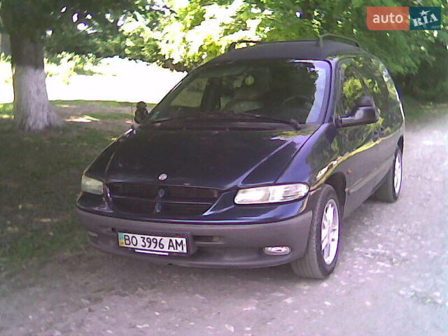 Синій Додж Ram Van, об'ємом двигуна 2.5 л та пробігом 371 тис. км за 4000 $, фото 1 на Automoto.ua