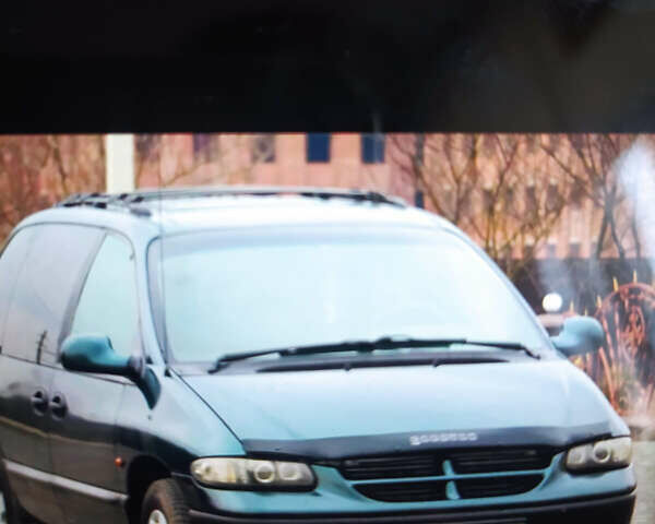 Зелений Додж Ram Van, об'ємом двигуна 2.5 л та пробігом 357 тис. км за 3000 $, фото 1 на Automoto.ua