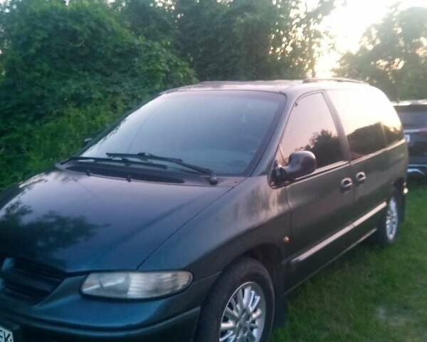 Зелений Додж Ram Van, об'ємом двигуна 2.5 л та пробігом 362 тис. км за 3545 $, фото 1 на Automoto.ua