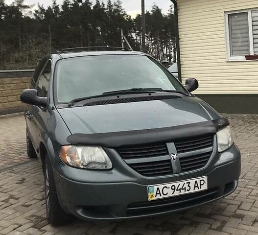 Зелений Додж Ram Van, об'ємом двигуна 3.3 л та пробігом 210 тис. км за 6700 $, фото 1 на Automoto.ua