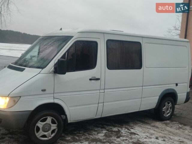 Белый Додж Спринтер, объемом двигателя 2.7 л и пробегом 260 тыс. км за 7500 $, фото 1 на Automoto.ua