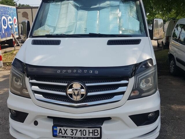 Білий Додж Спрінтер, об'ємом двигуна 3 л та пробігом 402 тис. км за 22000 $, фото 1 на Automoto.ua