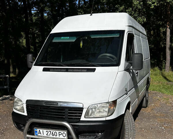 Белый Додж Спринтер, объемом двигателя 2.7 л и пробегом 362 тыс. км за 8300 $, фото 1 на Automoto.ua