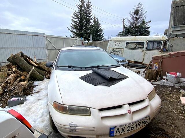 Білий Додж Стратус, об'ємом двигуна 2 л та пробігом 300 тис. км за 1500 $, фото 1 на Automoto.ua