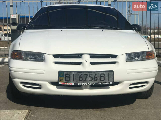 Белый Додж Стратус, объемом двигателя 2.4 л и пробегом 190 тыс. км за 3200 $, фото 1 на Automoto.ua