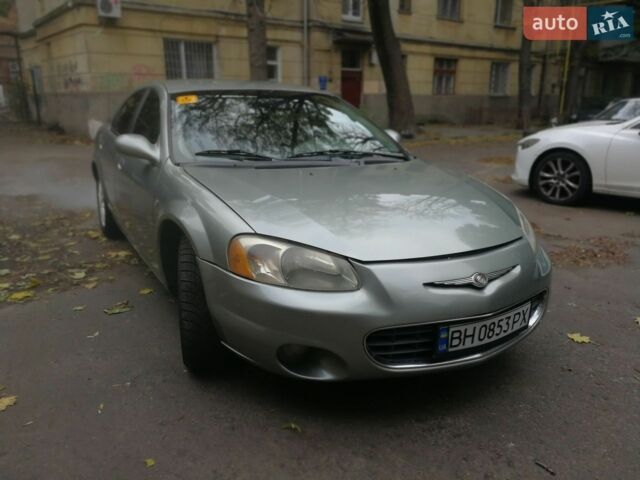 Серый Додж Стратус, объемом двигателя 2.4 л и пробегом 270 тыс. км за 3950 $, фото 1 на Automoto.ua