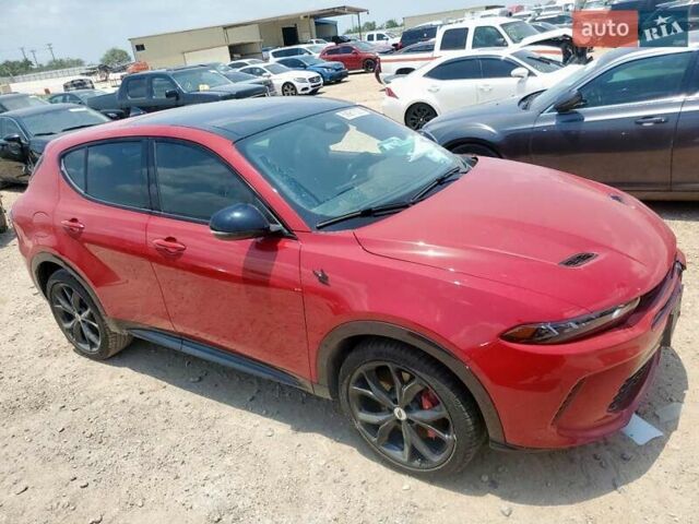 Красный Додж Hornet, объемом двигателя 1.3 л и пробегом 17 тыс. км за 21800 $, фото 1 на Automoto.ua