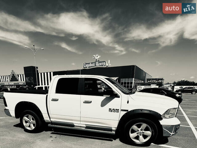 Белый Додж RAM 1500, объемом двигателя 3 л и пробегом 103 тыс. км за 38000 $, фото 1 на Automoto.ua