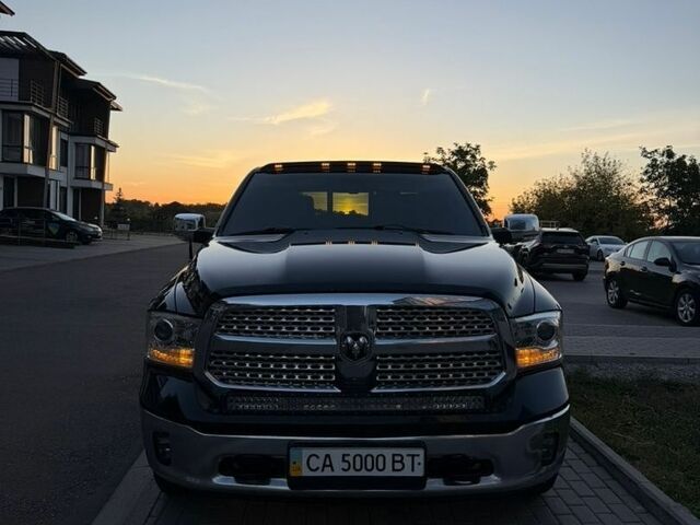 Чорний Додж RAM 1500, об'ємом двигуна 5.65 л та пробігом 200 тис. км за 25000 $, фото 1 на Automoto.ua