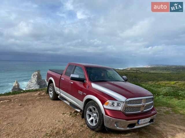 Красный Додж RAM 1500, объемом двигателя 5.7 л и пробегом 201 тыс. км за 28500 $, фото 1 на Automoto.ua