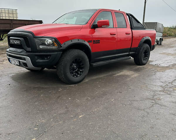 Красный Додж RAM 1500, объемом двигателя 5.65 л и пробегом 163 тыс. км за 27000 $, фото 1 на Automoto.ua