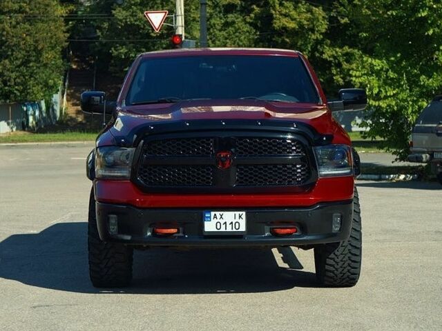 Красный Додж RAM 1500, объемом двигателя 5.7 л и пробегом 140 тыс. км за 36000 $, фото 1 на Automoto.ua