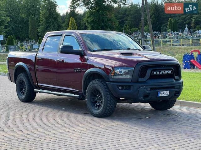 Красный Додж RAM 1500, объемом двигателя 5.7 л и пробегом 203 тыс. км за 36600 $, фото 1 на Automoto.ua