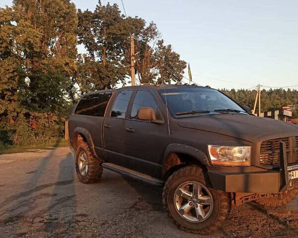 Додж RAM 1500 2005 в Киеве на Automoto.ua Серый Додж RAM 1500, объемом двигателя 4.7 л и пробегом 270 тыс. км за 9000 $, фото 1 на Automoto.ua